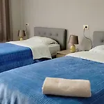 Bar Restorant Marina מלון *