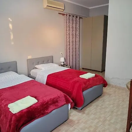 Bar Restorant Marina 酒店